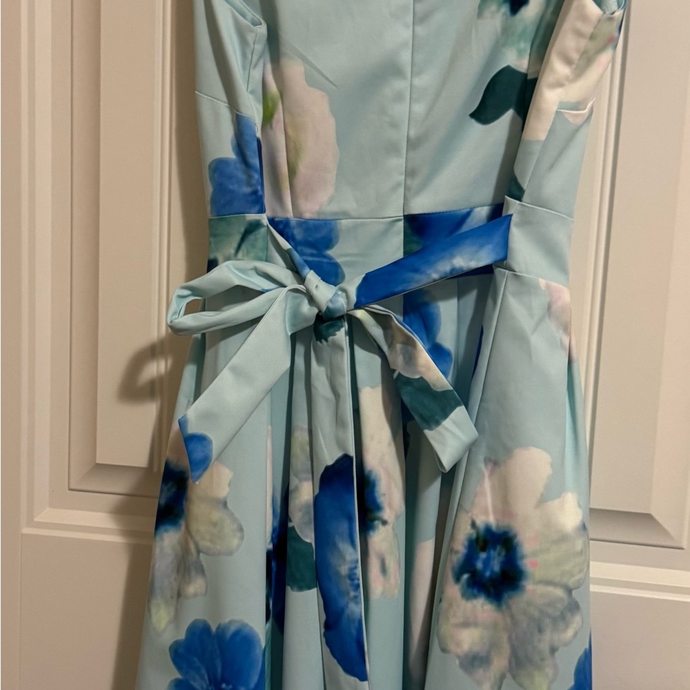 New w/tags Papillo Floral Sleeveless Dress w/ underlay size M - Picture 2 of 4